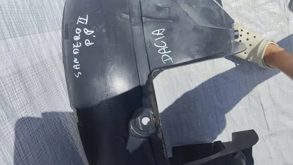 Oikea etupyöräkaari Dacia Logan II image 2