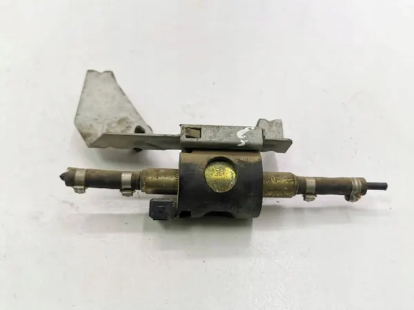 Bomba de combustível Webasto BMW X5 E53 2005 OEM 6910489 image 4