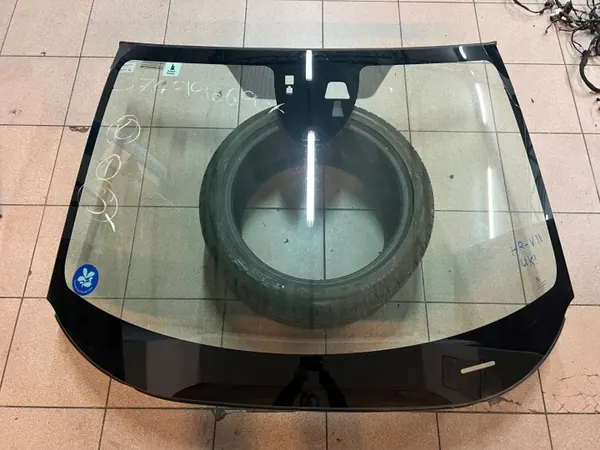 Honda HR-V II Frontscheibe OEM UK - Gebraucht image 2
