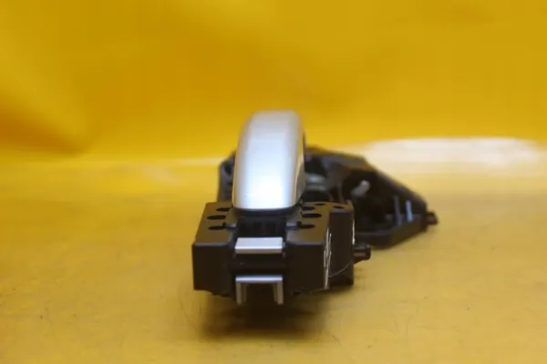 Vasen Takaluukun Kahva Audi A4 B8 Lift image 3