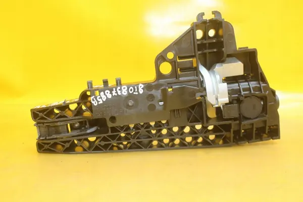 Vasen Takaluukun Kahva Audi A4 B8 Lift image 7