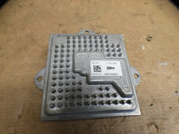 Renault OE Xenon/LED-omvandlarmodul OEM L90049021 image 3