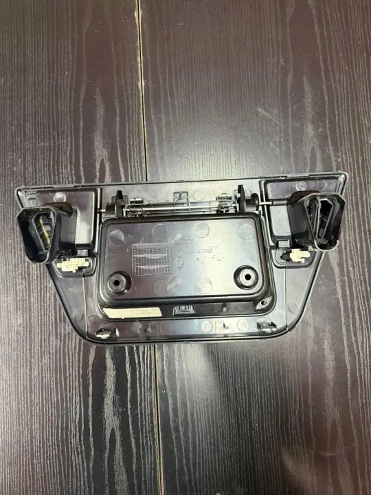 Handskfack Alfa Romeo Giulietta OEM 156121809 image 4