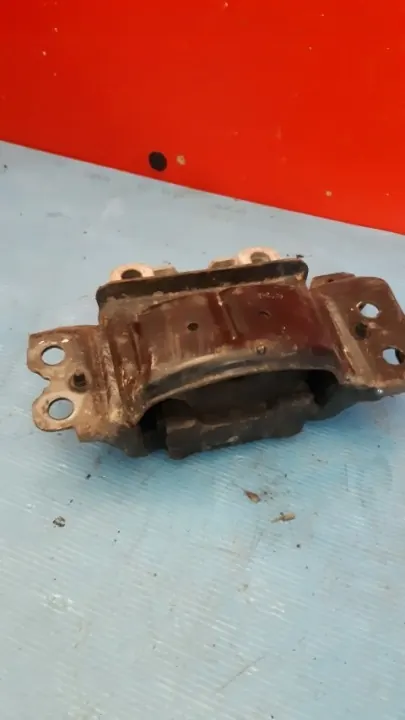 Support moteur OEM +62626262555 pour Seat Arona 1.0TSI image 3