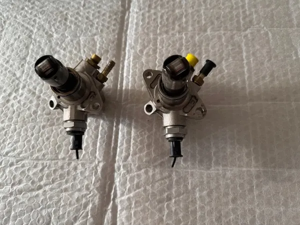 Bomba de combustível AUDI A6 A7 A8 079127025AE image 4