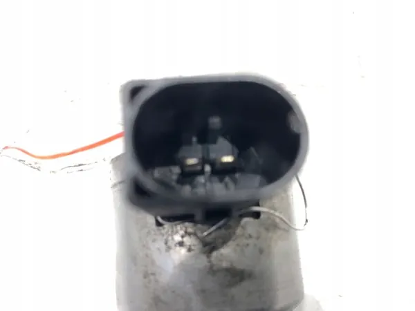 Régulateur Pression Carburant OEM 04L130764C VW Passat B8 image 3