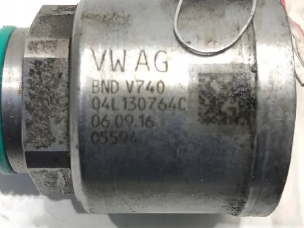 Régulateur Pression Carburant OEM 04L130764C VW Passat B8 image 4