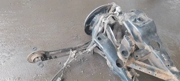 OEM KOMPLETNE ZAWIESZENIE BELKA SANKI TYŁ VOLVO V40 II HB 5D image 3