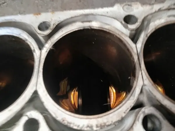 Bloco Motor OEM 31359264 para Volvo 2.5 T5 image 7