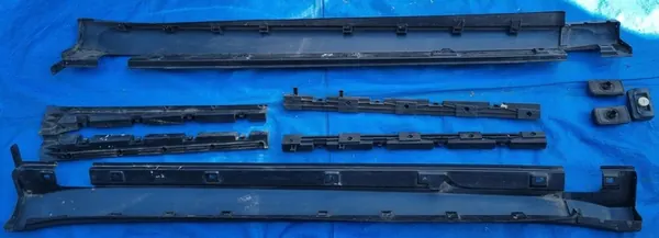 MERCEDES ML GL X164 W164 Right Threshold Trim image 4