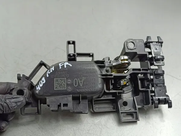 2025 Honda CR-V Poignée intérieure arrière 72120SA0A010M1 image 4