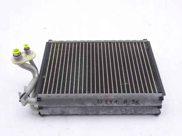 MERCEDES S-LUOKKA W221 05-13 A/C KONDENSOINTI A2218300358 image 3