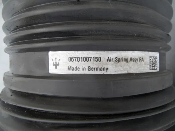 Maserati Levante Bakre luftfjädring OEM 06701007150 image 4