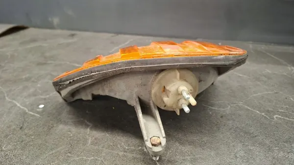 Clignotant avant gauche OEM kierunkowskaz Mercedes W124 image 4