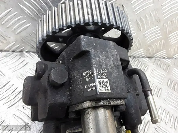 2004 Mazda 6 Fuel Pump 2000td rf5c13800 image 6