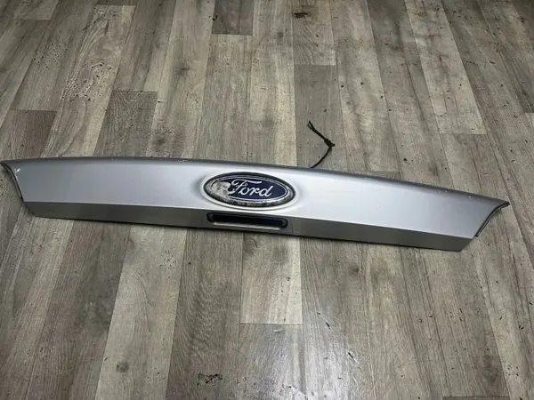 Moldura de Porta-Malas Ford OE para Focus MK3 Carrinha image 2