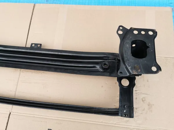 VW GOLF VI Etupalkki 5K0807651C 5K0807109P image 9