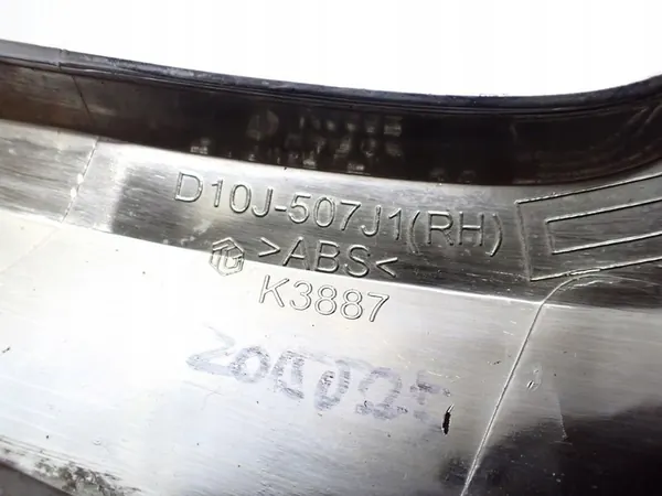 Acabamento do para-choque dianteiro direito Mazda CX-3 2015 OEM D10J-507J1 image 3