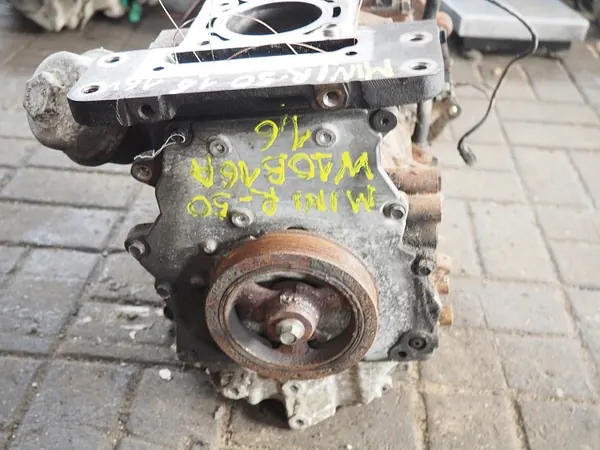 Gebrauchter BMW Motorblock für MINI R50 1.6 16V image 3