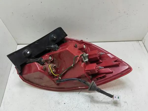 Luz trasera izquierda KIA CEED II HB 12-15 OEM 92401-A2000 image 5