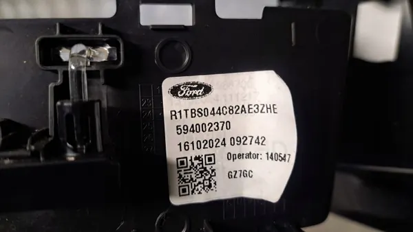 Ford Puma MK2 käsinojan runko OEM R1TB-S044H82-AE image 8