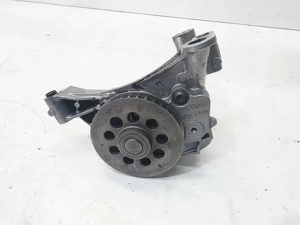 Öljypumppu OEM 03L115105C VW Golf VI 1.6TDI:lle image 4