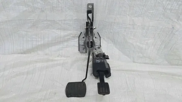 Gasrempedaal Peugeot 3008 II Lift image 2