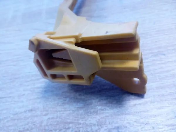 Fecho do capô OEM JĘZYK MASKI QASHQAI J12 Usado image 3