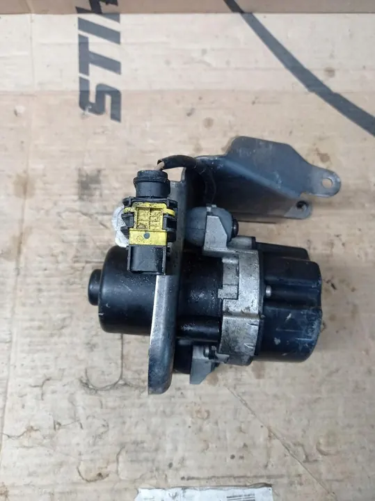 Imupumppu Mercedes C-luokka W205 DE Eurooppa, GLC, GLE image 2