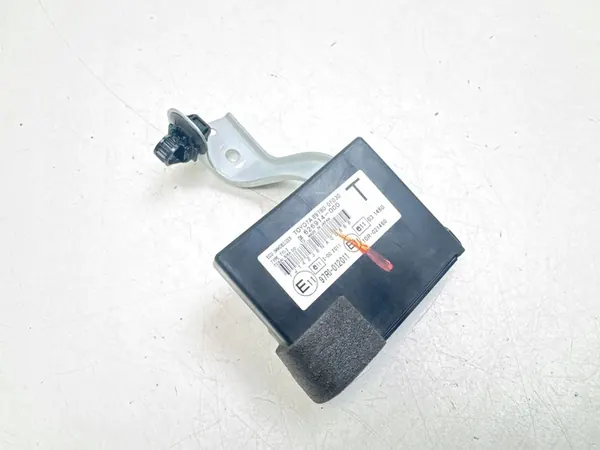 Module d'immobilisateur TOYOTA VERSO 2.0L diesel 2010 897800F030 image 1