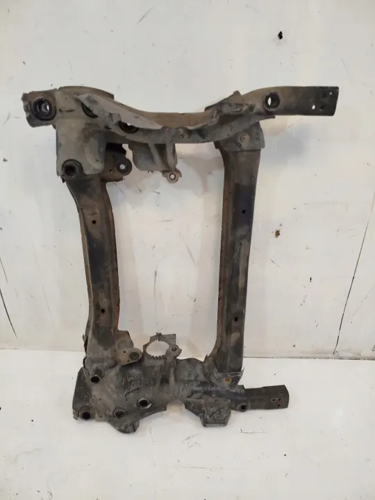 Moottorin Kiinnike OEM A2056280057 Mercedes W205 2.2 CDI image 2