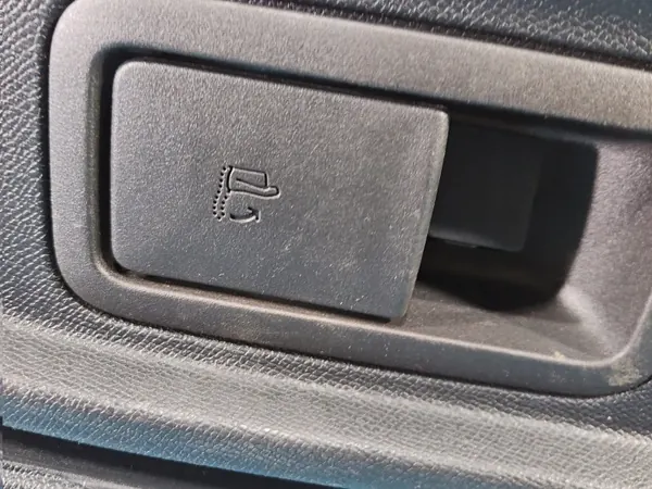 OEM 98217877ZD Rechter Kofferbakbekleding Peugeot 308 II image 10