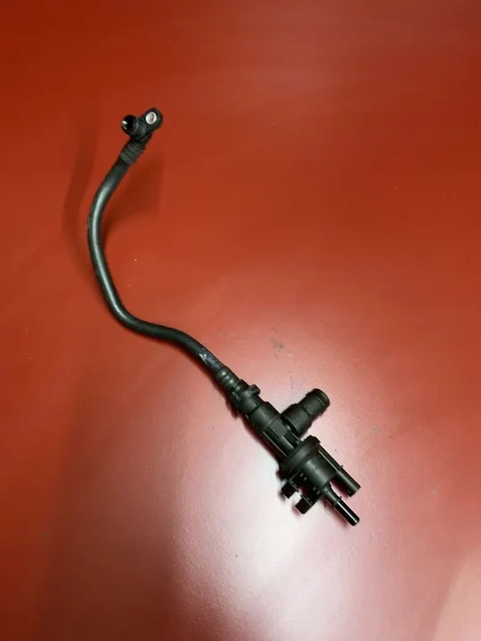 Vanne de ventilation de carburant BMW X3 G01 2020 7643106 image 3