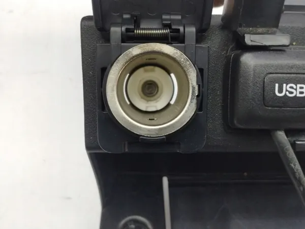 Enchufe AUX Honda Accord OEM AMD150883 2008 image 6