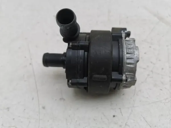 Pompe de circulation d'eau Nissan OEM 0392024158 image 3