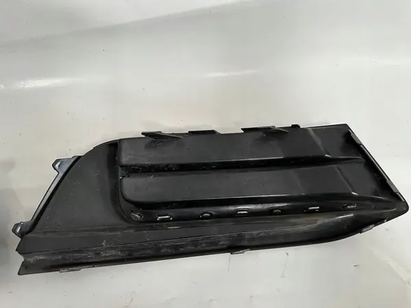 Rejilla de parachoques Audi A3 Sedan izquierda derecha 8V5807681AD 8V5807682N image 5