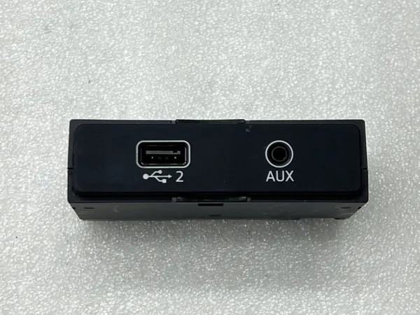 Puerto USB OEM 8W0035708 para Audi SQ5 Q5 image 3