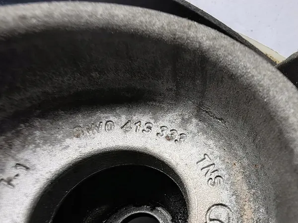 Soporte Superior Amortiguador Audi A4 B9 2.0 TDI 8W0413333 image 3