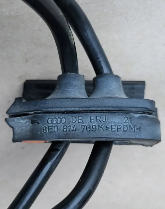 Bromsledningar OEM 8E0614769K Servo till Pump Audi A4 image 6