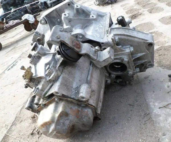 Vaihteisto 1.1 1.2 8V Fiat 500 Panda 2003-2012 OEM 55209588 image 6