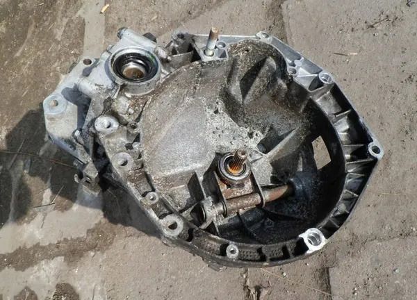 Vaihteisto 1.1 1.2 8V Fiat 500 Panda 2003-2012 OEM 55209588 image 8