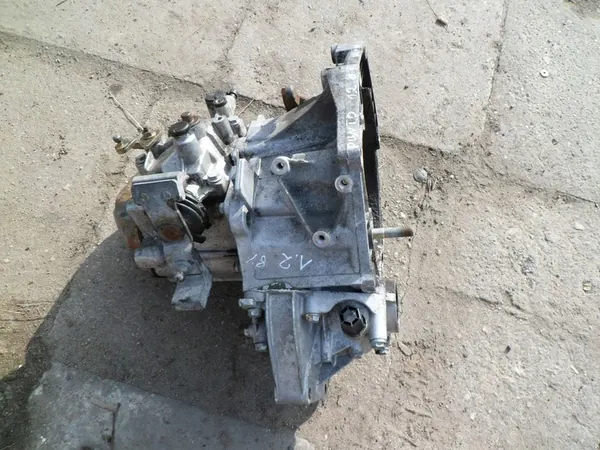 Vaihteisto 1.1 1.2 8V Fiat 500 Panda 2003-2012 OEM 55209588 image 9