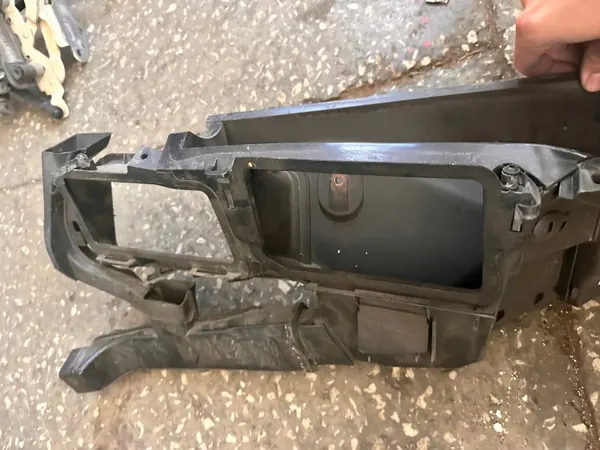 W204 LIFT Kabinfilterhus OEM - Mercedes C-klass image 4