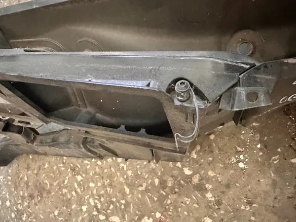 W204 LIFT Kabinfilterhus OEM - Mercedes C-klass image 6