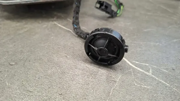 Bose-kaiutin OEM 2208201502 Vasen Taka Mercedes S W220 image 3