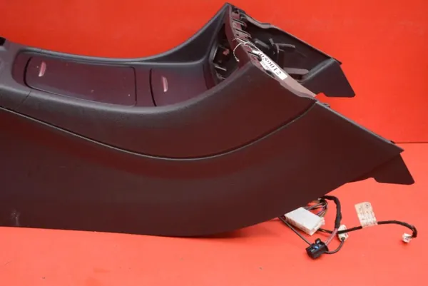 Accoudoir tunnel central OEM A1768100079 Mercedes CLA image 3