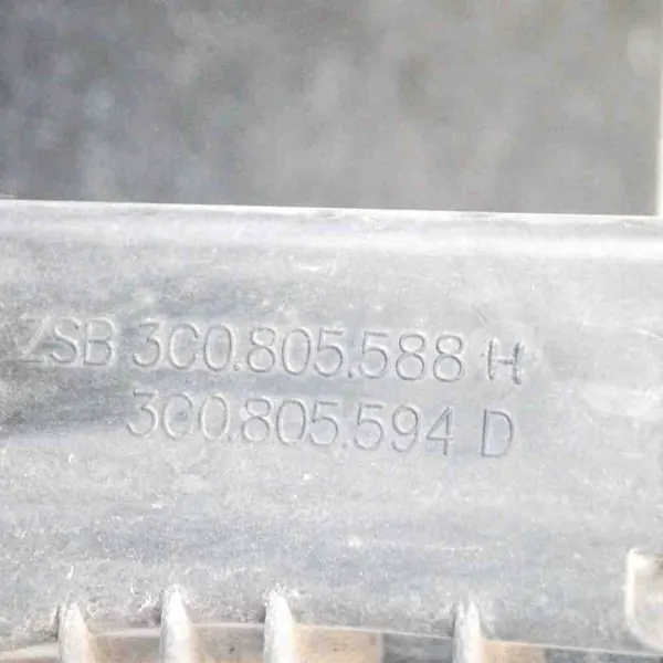 Koko Etupää VW Passat Variant B6 3C0805588H3C0805594D image 5