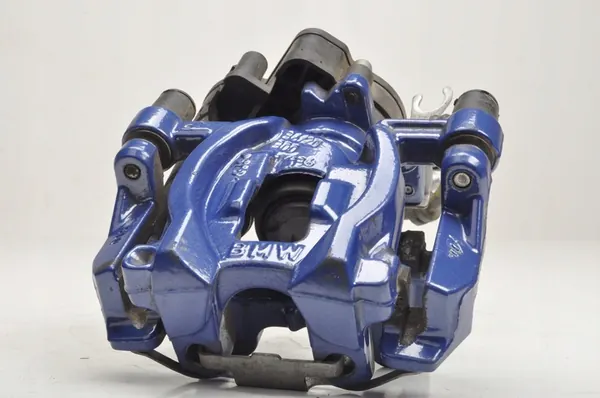 BMW F40 F44 rechter hinterer Bremssattel 6879856 image 2