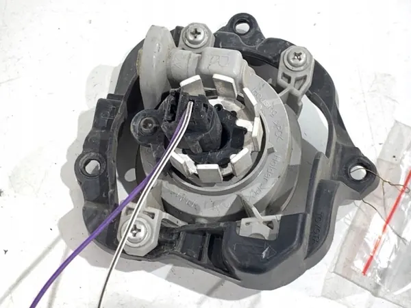 Faro delantero derecho Halógeno Toyota Yaris Cross OEM LORK-1829-141660 image 3