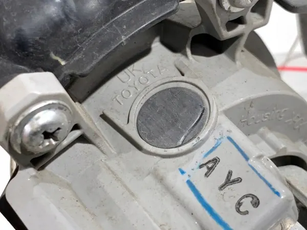 Faro delantero derecho Halógeno Toyota Yaris Cross OEM LORK-1829-141660 image 4